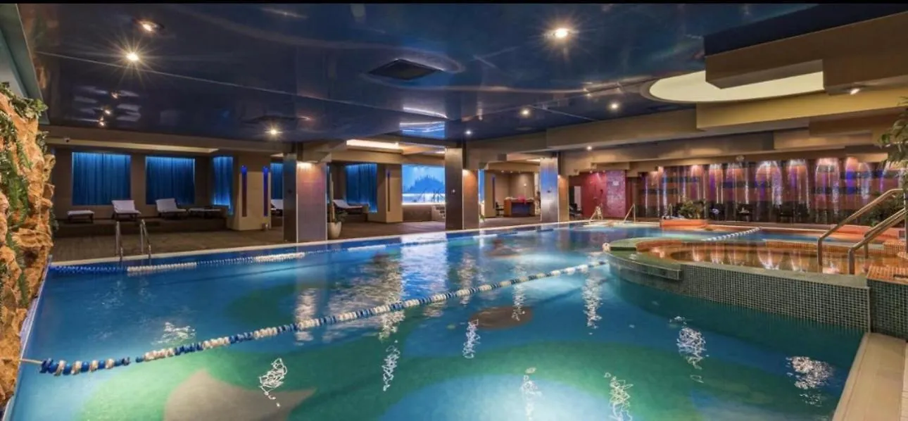 Best Residence Rin Grand Hotel Boekarest Appartement
